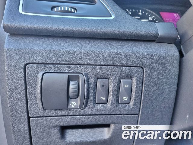 Renault Korea SM5  2010 — photo 17