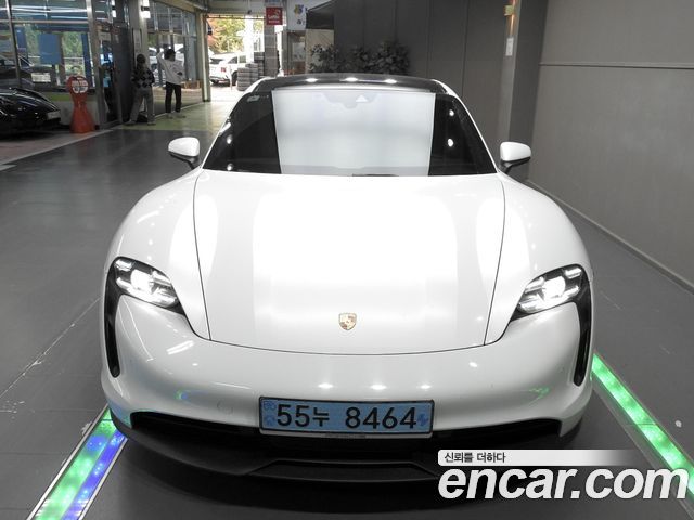 Porsche Taycan 2021 — photo 3