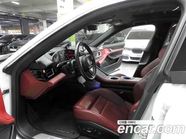 Porsche Taycan 2021 — photo 10