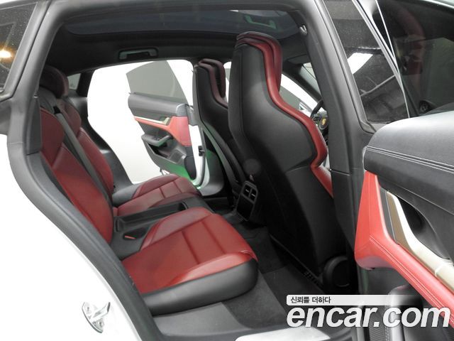 Porsche Taycan 2021 — photo 19