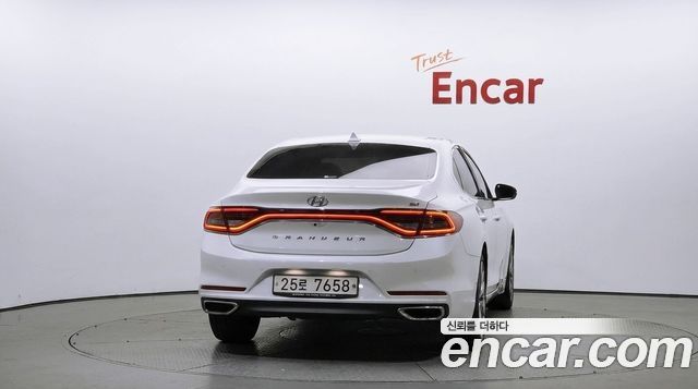 Hyundai Grandeur 2019 — photo 4