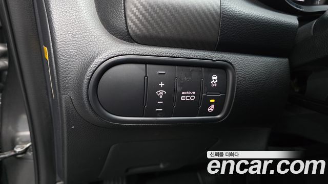 Kia K3 2013 — photo 15