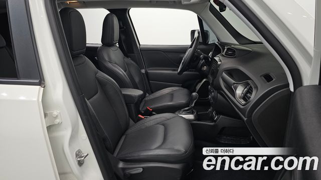 Jeep Renegade 2022 — photo 17