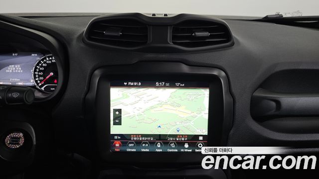 Jeep Renegade 2022 — photo 20