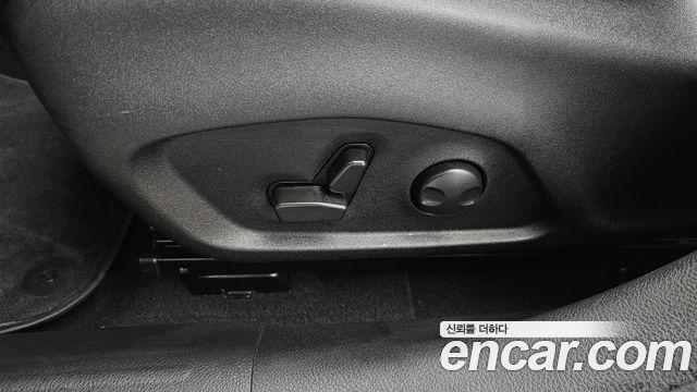 Jeep Renegade 2022 — photo 30