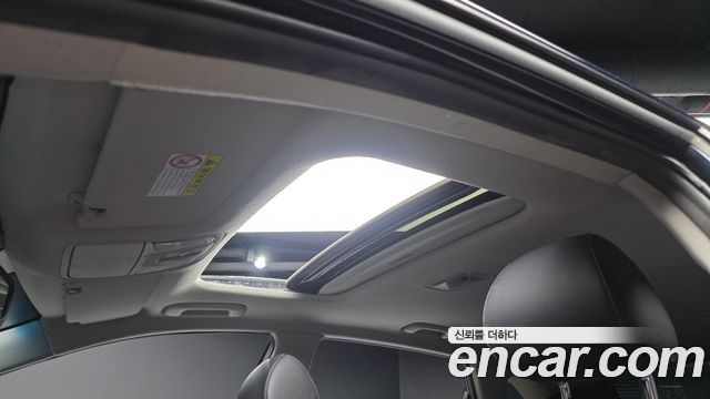 Kia Niro 2018 — photo 16