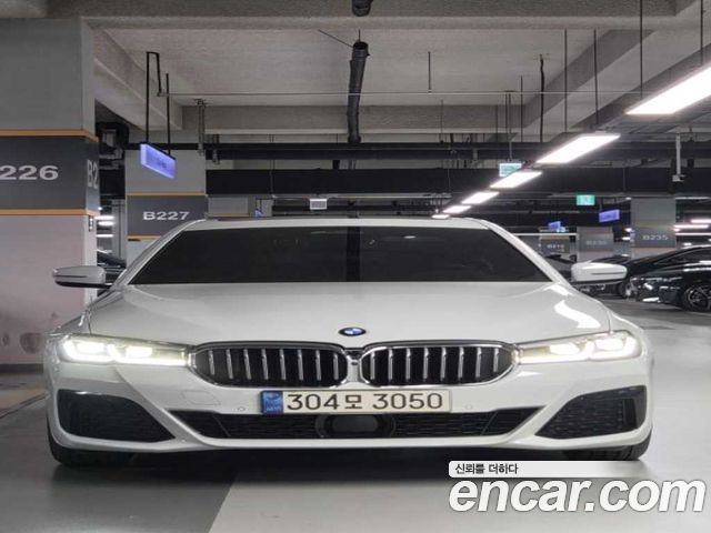 BMW 5-Series 2021 — photo 2