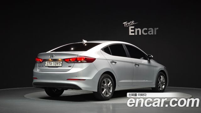 Hyundai AVANTE 2017 — photo 2