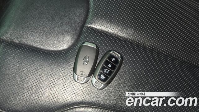 Hyundai Santafe 2019 — photo 9