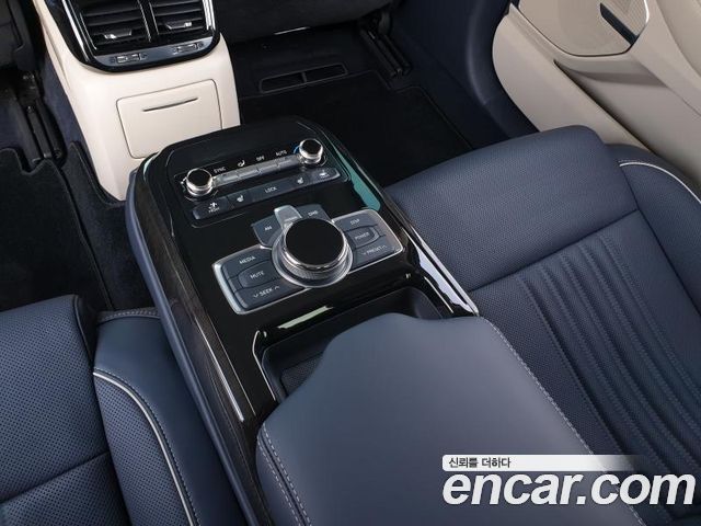 Genesis EQ900 2017 — photo 19