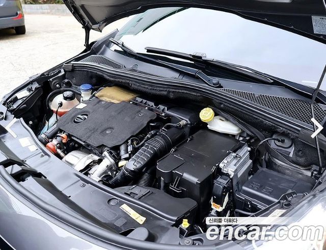 Peugeot 2008 2019 — photo 19
