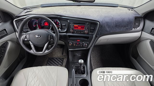 Kia K5 2013 — photo 10