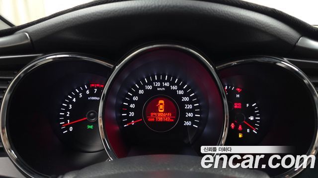 Kia K5 2013 — photo 11