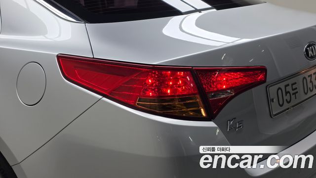 Kia K5 2013 — photo 9
