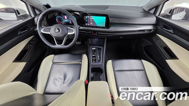 Volkswagen Golf 2022 — photo 10