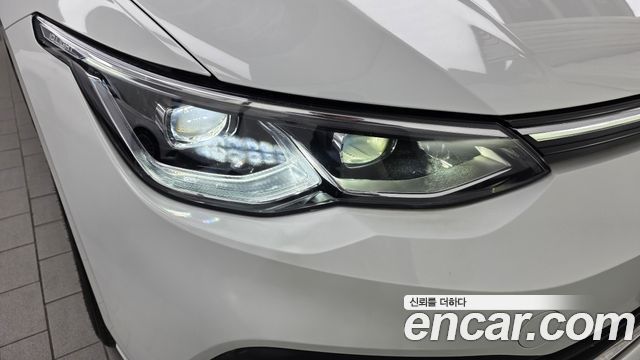 Volkswagen Golf 2022 — photo 8