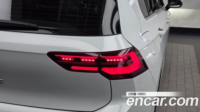 Volkswagen Golf 2022 — photo 9
