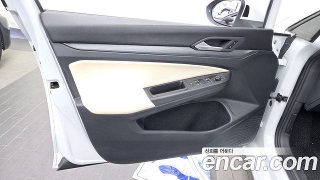 Volkswagen Golf 2022 — photo 14