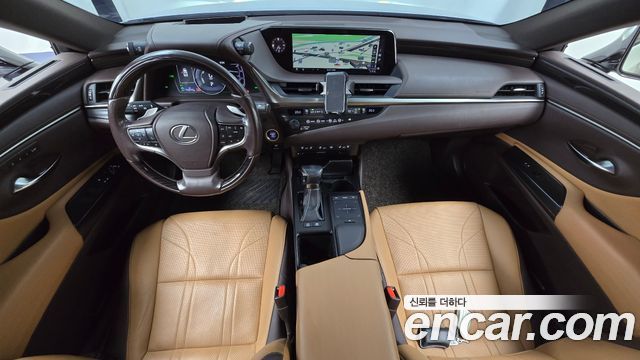 Lexus ES 2019 — photo 7