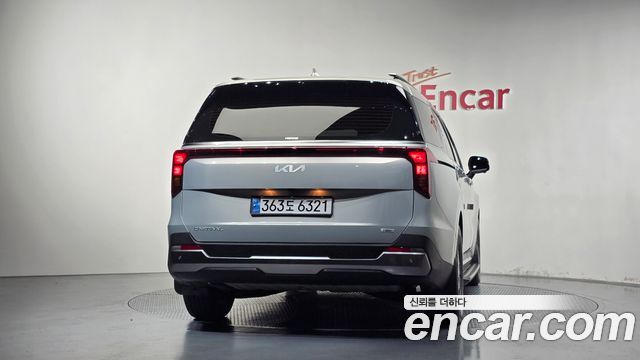 Kia Canival 2024 — photo 4