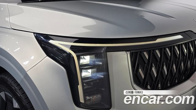 Kia Canival 2024 — photo 8