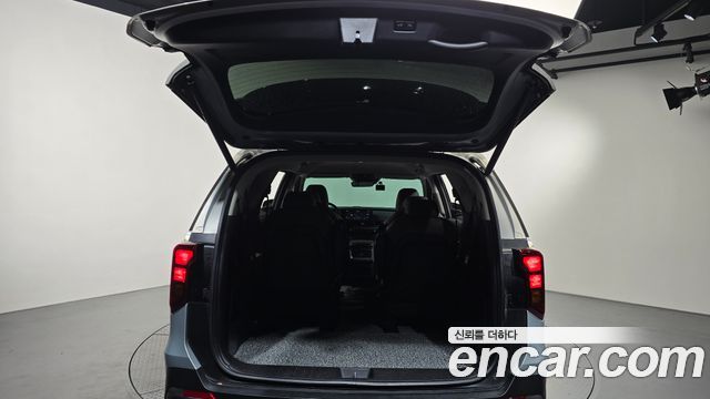 Kia Canival 2024 — photo 31
