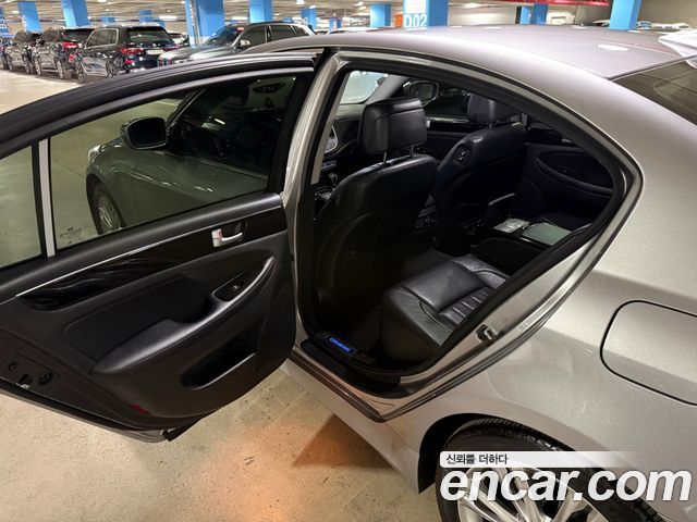 Hyundai Genesis 2012 — photo 8