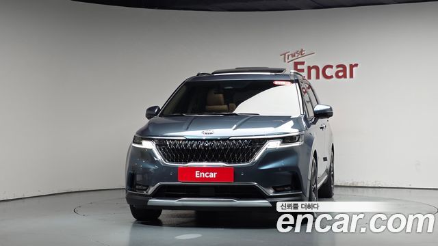 Kia Canival 2021 — photo 3