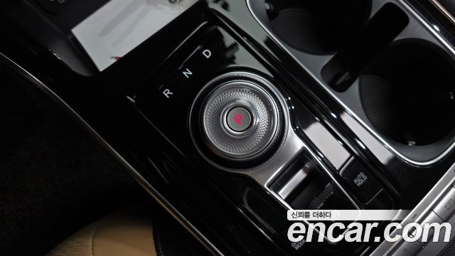 Kia Canival 2021 — photo 12