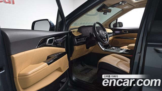 Kia Canival 2021 — photo 13