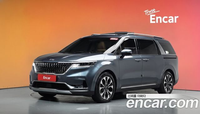 Kia Canival 2021 — photo 1