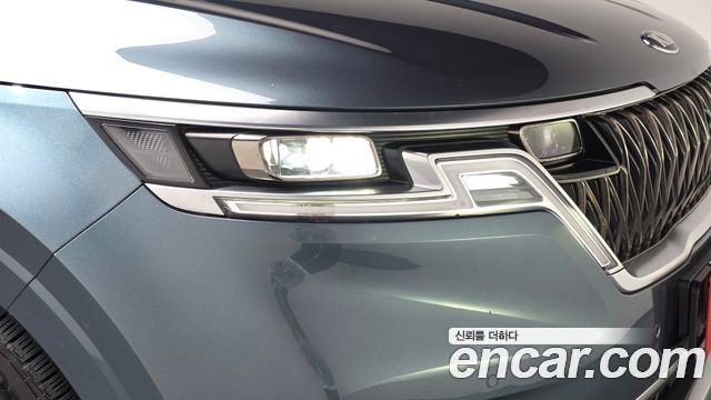 Kia Canival 2021 — photo 8