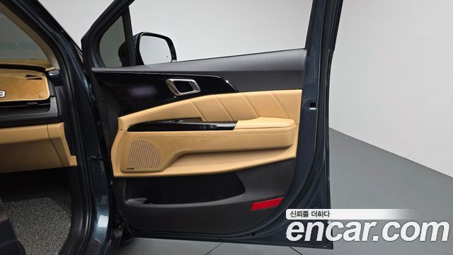 Kia Canival 2021 — photo 14