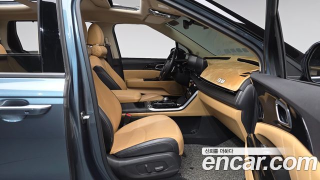 Kia Canival 2021 — photo 16