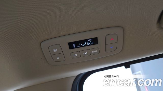 Kia Canival 2021 — photo 30