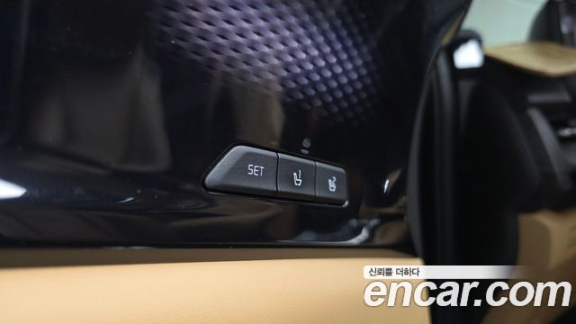 Kia Canival 2021 — photo 41