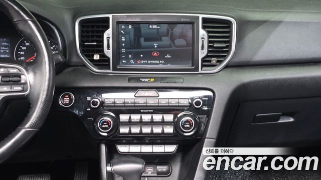 Kia Sportage 2018 — photo 19