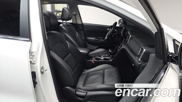 Kia Sportage 2018 — photo 16