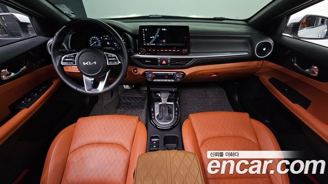 Kia K3 2022 — photo 10