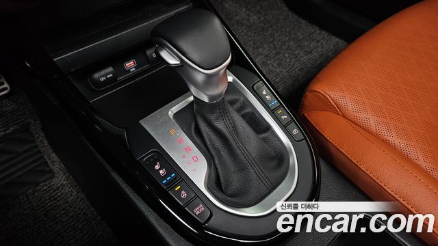 Kia K3 2022 — photo 12