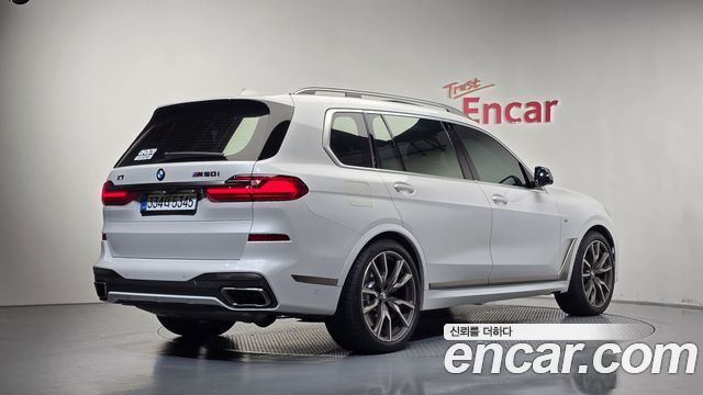 BMW X7 2021 — photo 2