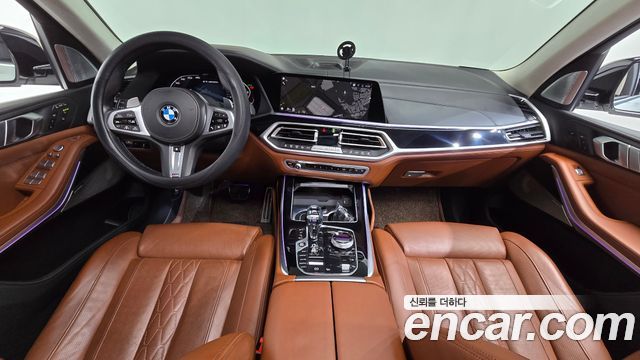 BMW X7 2021 — photo 10