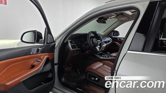 BMW X7 2021 — photo 13