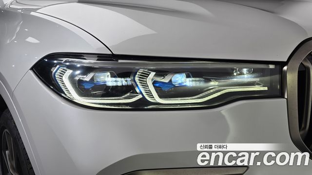 BMW X7 2021 — photo 8
