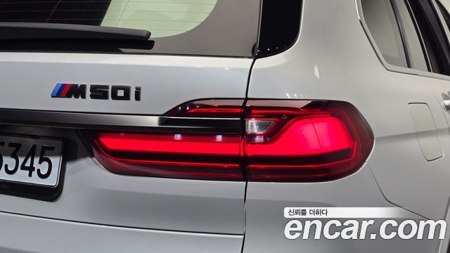 BMW X7 2021 — photo 9