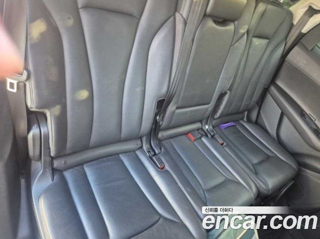Audi Q7 2019 — photo 10