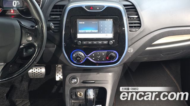 Renault Korea QM3 2017 — photo 20