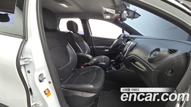 Renault Korea QM3 2017 — photo 16