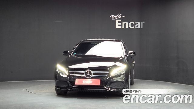 Mercedes-Benz C-Class 2018 — photo 3