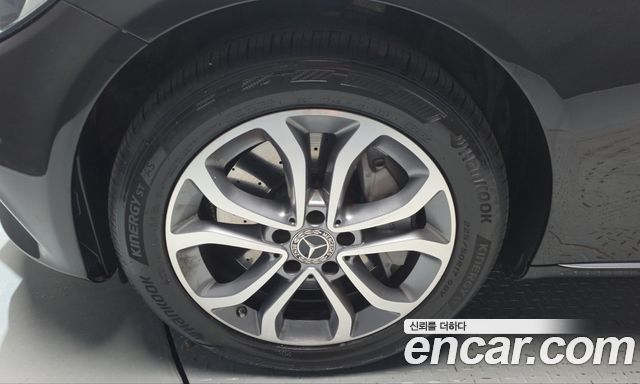 Mercedes-Benz C-Class 2018 — photo 5